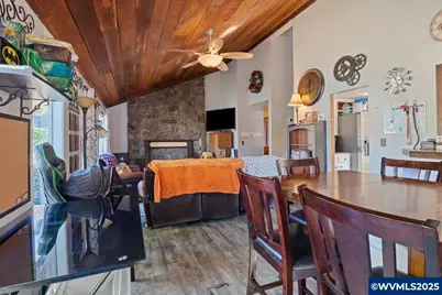 732 Harmony St, Lebanon, OR 97355 - Photo 9