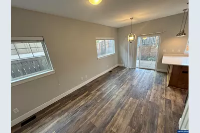 1055-1057 Big Fir Pl S, Salem, OR 97306 - Photo 11