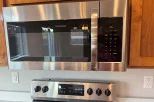 1055-1057 Big Fir Pl S, Salem, OR 97306 - Photo 9