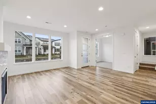 662 Magnolia Ave, Woodburn, OR 97071 - Photo 45