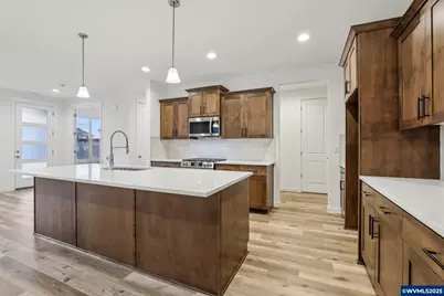 662 Magnolia Av, Woodburn, OR 97071 - Photo 29