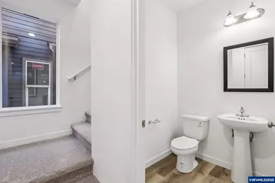 662 Magnolia Av, Woodburn, OR 97071 - Photo 35