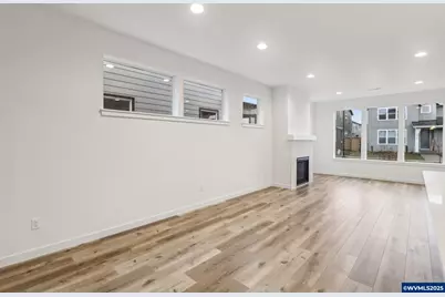 662 Magnolia Av, Woodburn, OR 97071 - Photo 21