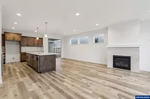 662 Magnolia Ave, Woodburn, OR 97071 - Photo 43