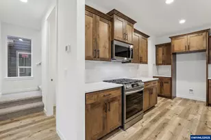 662 Magnolia Ave, Woodburn, OR 97071 - Photo 27