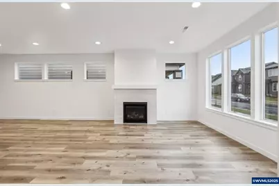 662 Magnolia Av, Woodburn, OR 97071 - Photo 41