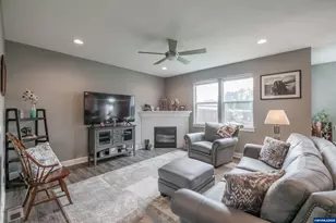 1627 Trent Ave N, Keizer, OR 97303 - Photo 11