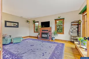 633 SE Ash St, Dallas, OR 97338 - Photo 5