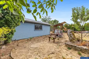 633 SE Ash St, Dallas, OR 97338 - Photo 39