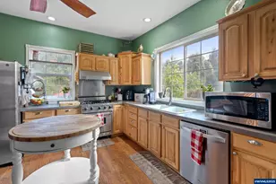 5530 Steele Lane Southeast, Salem, OR 97317 - Photo 11