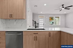 310 NE Clay St, Sublimity, OR 97385 - Photo 19