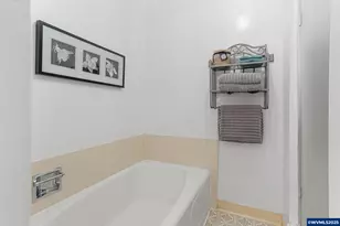 1148 Karen Way NW, Salem, OR 97304 - Photo 19