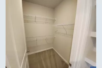 704 Magnolia Av, Woodburn, OR 97071 - Photo 15