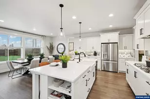 708 Magnolia Ave, Woodburn, OR 97071 - Photo 35