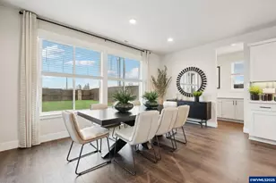 708 Magnolia Ave, Woodburn, OR 97071 - Photo 31