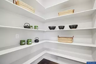 708 Magnolia Ave, Woodburn, OR 97071 - Photo 43