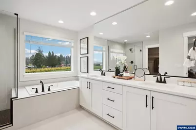 708 Magnolia Av, Woodburn, OR 97071 - Photo 13