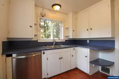 2490 E Nob Hill St SE, Salem, OR 97302 - Photo 19