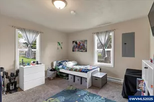 212 Picture St, Independence, OR 97351 - Photo 27