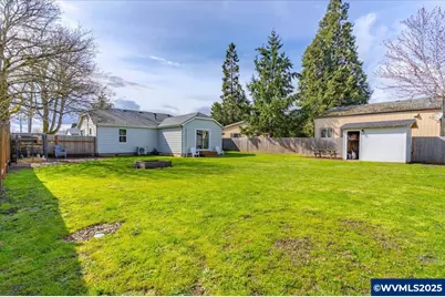 212 Picture St, Independence, OR 97351 - Photo 33