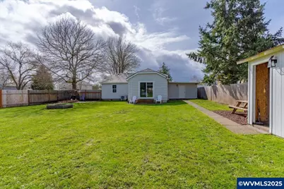 212 Picture St, Independence, OR 97351 - Photo 31