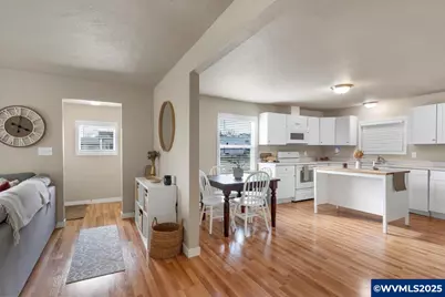 212 Picture St, Independence, OR 97351 - Photo 11