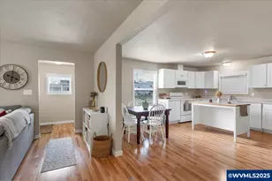 212 Picture St, Independence, OR 97351 - Photo 11