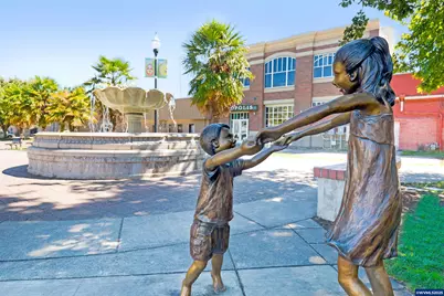 638 Merriott Ln, Woodburn, OR 97071 - Photo 25