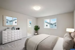 638 Merriott Ln, Woodburn, OR 97071 - Photo 11