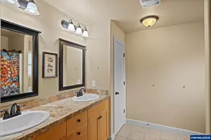 150 Muirfield Ave SE, Salem, OR 97306 - Photo 17