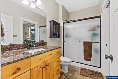 1202 Albatross Ct, Sweet Home, OR 97386 - Photo 15