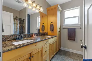 1202 Albatross Ct, Sweet Home, OR 97386 - Photo 19