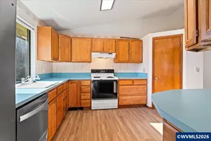 1221 36th Ave SW, Albany, OR 97321 - Photo 17