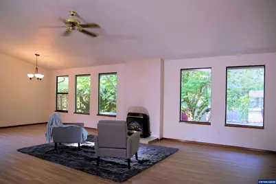 1221 36th Av SW, Albany, OR 97321 - Photo 3