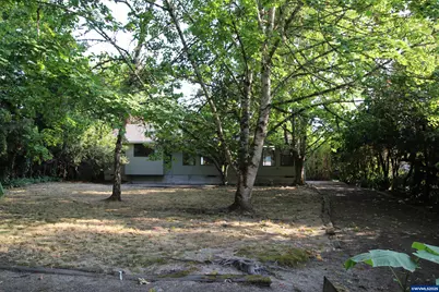 1221 36th Av SW, Albany, OR 97321 - Photo 23