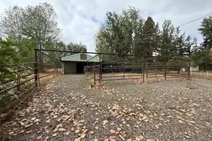 970 Lasalle St, Harrisburg, OR 97446 - Photo 7