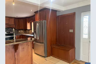 373 SW Church St, Dallas, OR 97338 - Photo 11