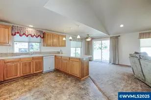 1451 Ryan Dr, Silverton, OR 97381 - Photo 11