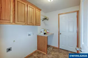 1451 Ryan Dr, Silverton, OR 97381 - Photo 27