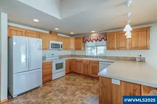 1451 Ryan Dr, Silverton, OR 97381 - Photo 15