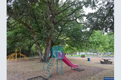 1651 13th Av, Sweet Home, OR 97386 - Photo 43