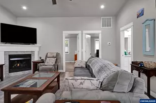 1651 13th Ave, Sweet Home, OR 97386 - Photo 33