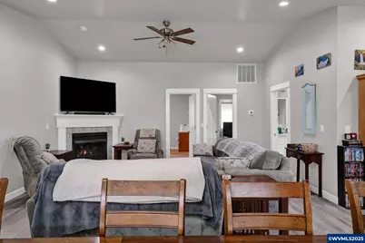 1651 13th Av, Sweet Home, OR 97386 - Photo 17