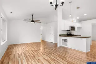 1237 7th St S, Independence, OR 97351 - Photo 9