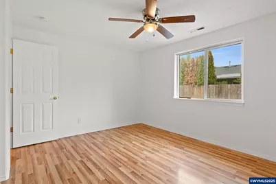 1237 7th St S, Independence, OR 97351 - Photo 19