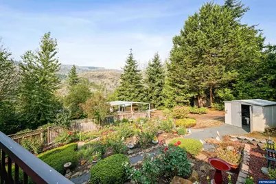 11046 Winstanley Dr SE, Lyons, OR 97358 - Photo 35