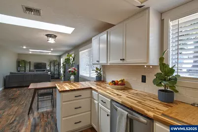 3631 Meadowview St SE, Albany, OR 97322 - Photo 17