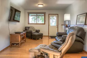 96100 Territorial Hwy, Monroe, OR 97456 - Photo 21