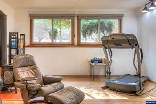 96100 Territorial Hwy, Monroe, OR 97456 - Photo 19