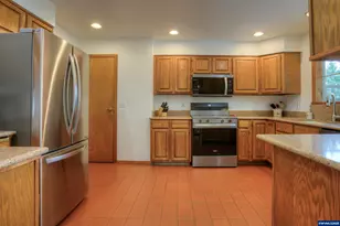 96100 Territorial Hwy, Monroe, OR 97456 - Photo 11